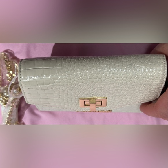 ✨NWT✨ Steve Madden Women's Bivan-6 Wallet On A String - Picture 2 of 11